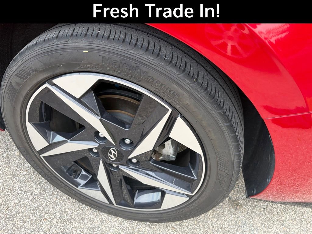 Used 2021 Hyundai Elantra SEL w/ Convenience + Premium Package image 6