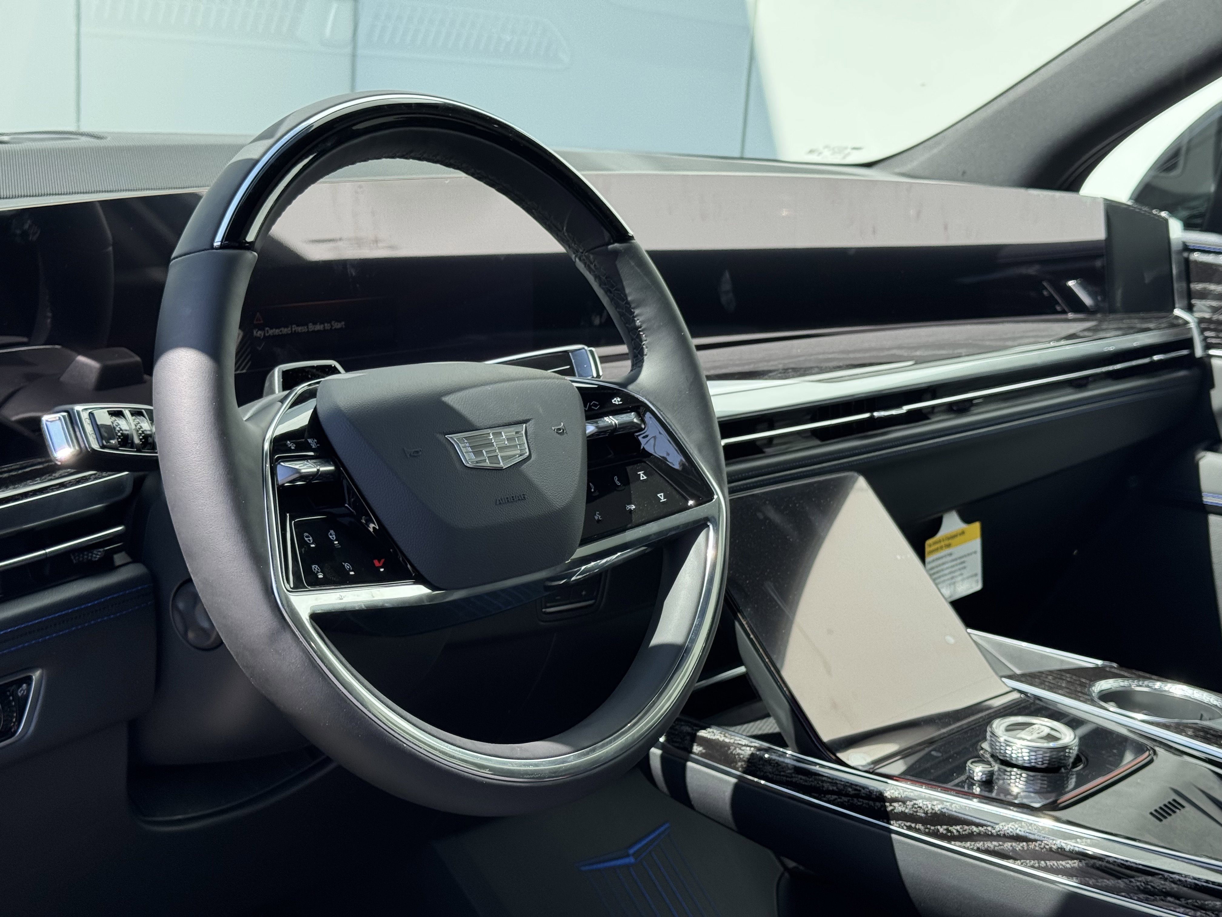 New 2025 Cadillac Escalade IQ Sport 1 w/ Smart Trailering package image 17