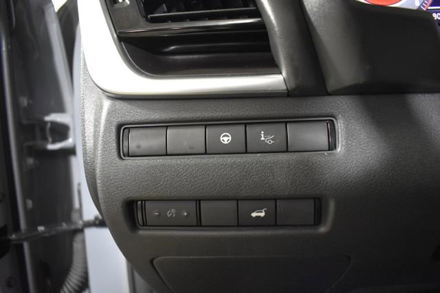 Certified 2023 Nissan Rogue Platinum w/ Platinum Premium Package AWD/4WD image 14