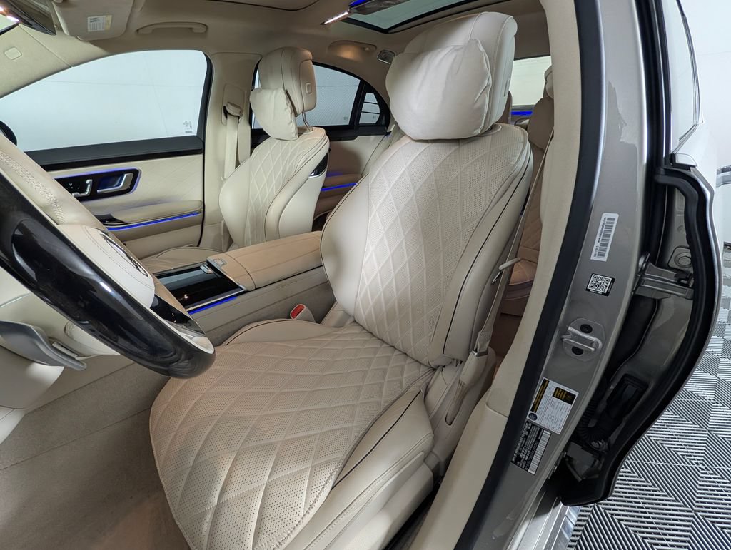 Used 2024 Mercedes-Benz S 580 4MATIC Sedan image 5