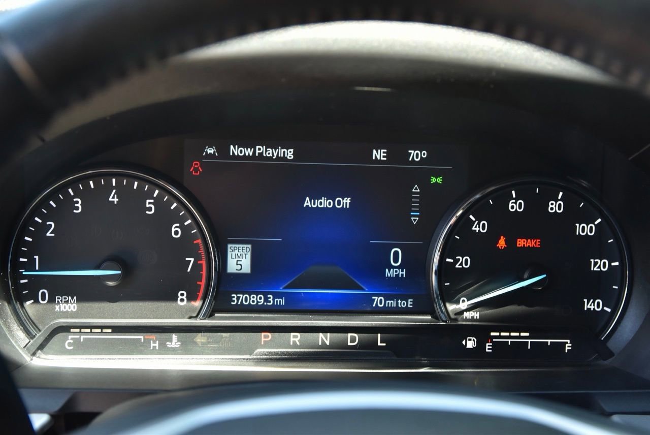 Used 2023 Ford Explorer XLT w/ Equipment Group 202A AWD/4WD image 26