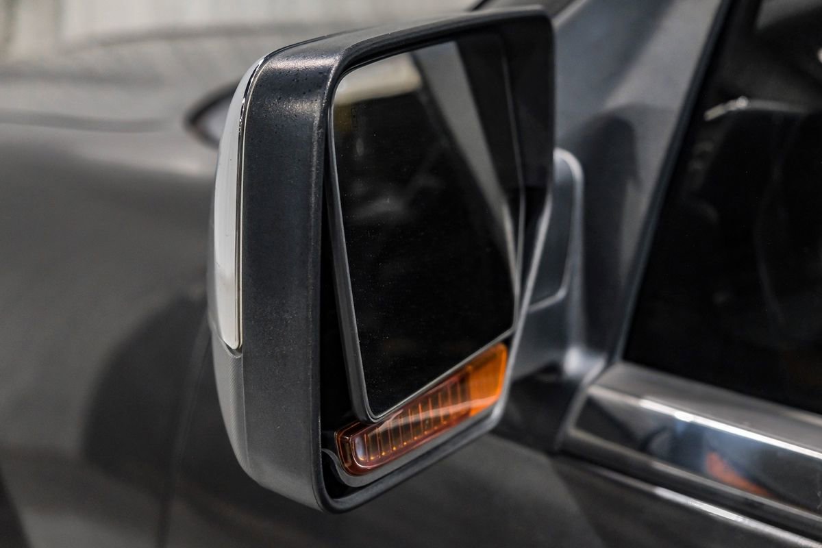 Used 2016 Lincoln Navigator Select image 26