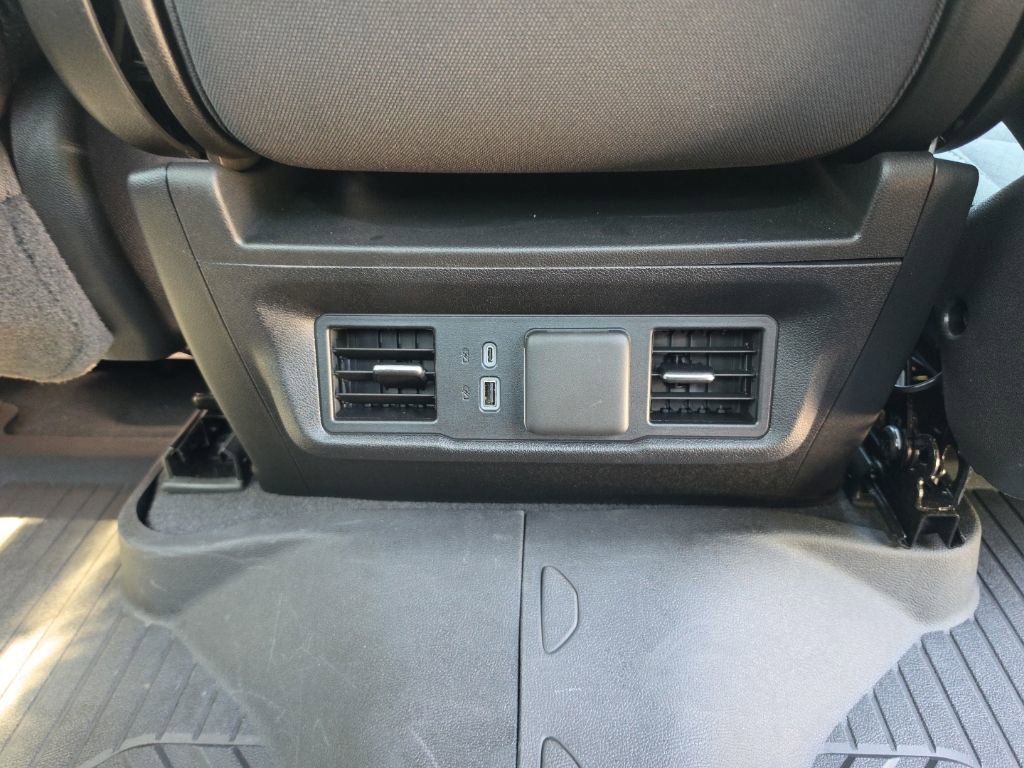 Certified 2024 Chevrolet Silverado 1500 LT w/ Z71 Off-Road Package AWD/4WD image 28