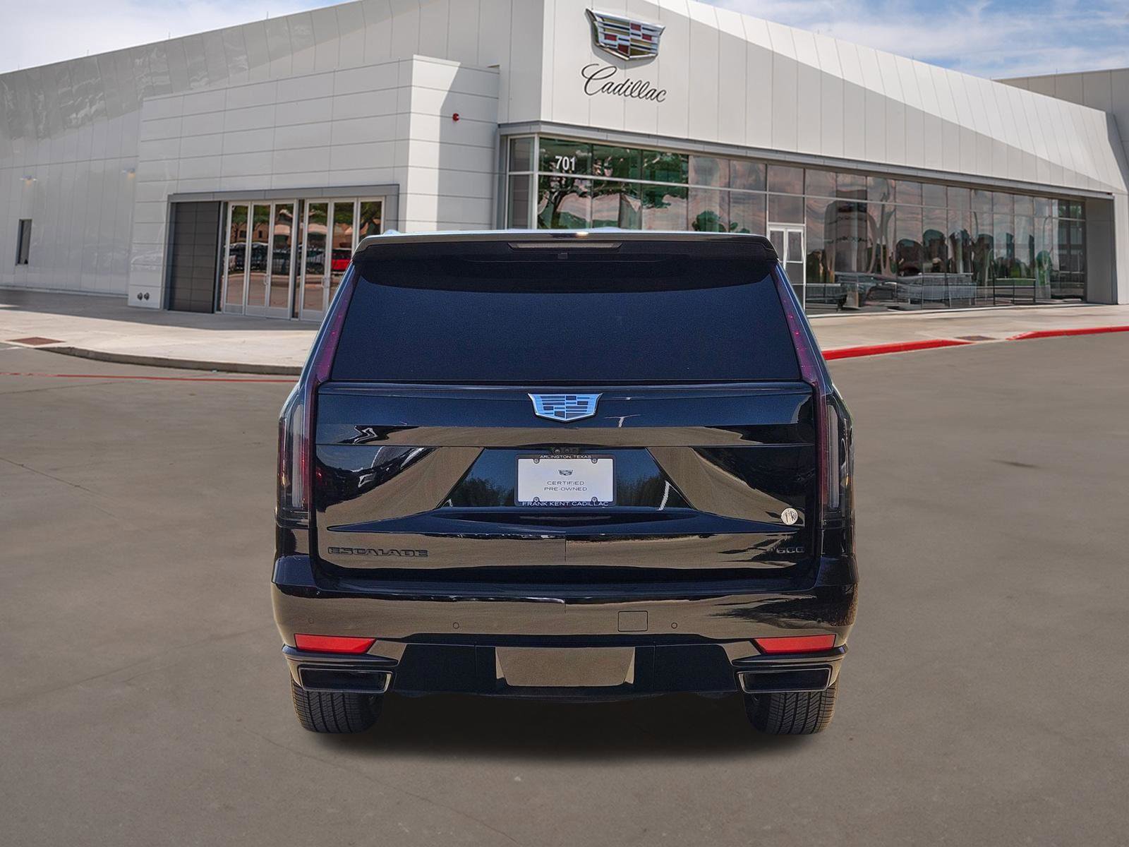 Used 2024 Cadillac Escalade Sport Platinum w/ LPO, ONYX Package AWD/4WD image 4