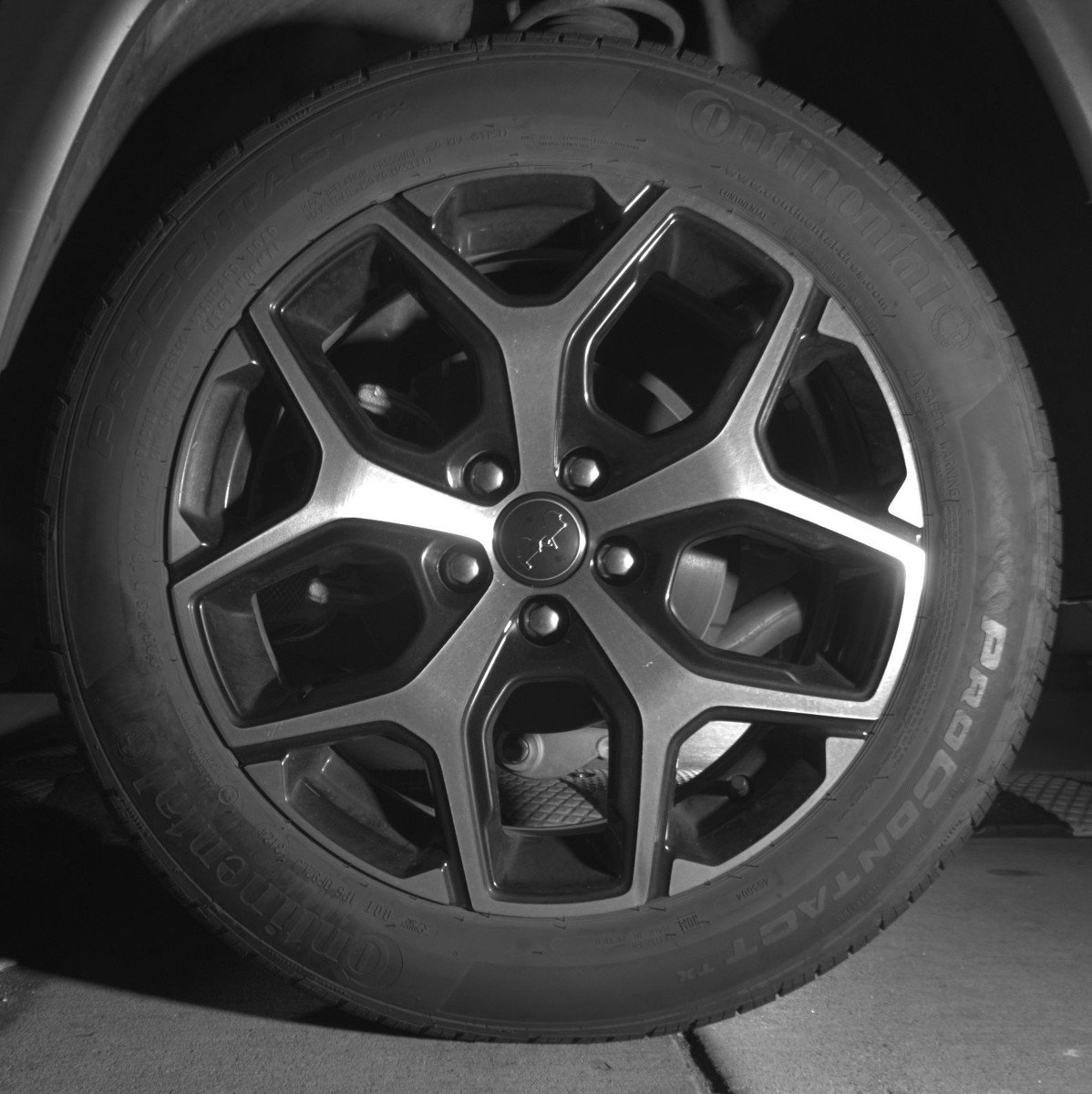 Used 2025 Jeep Compass Limited image 14