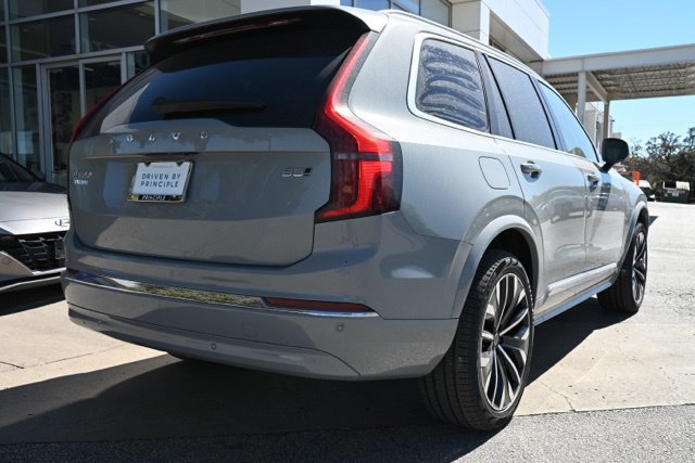 New 2026 Volvo XC90 B5 Core AWD/4WD image 7