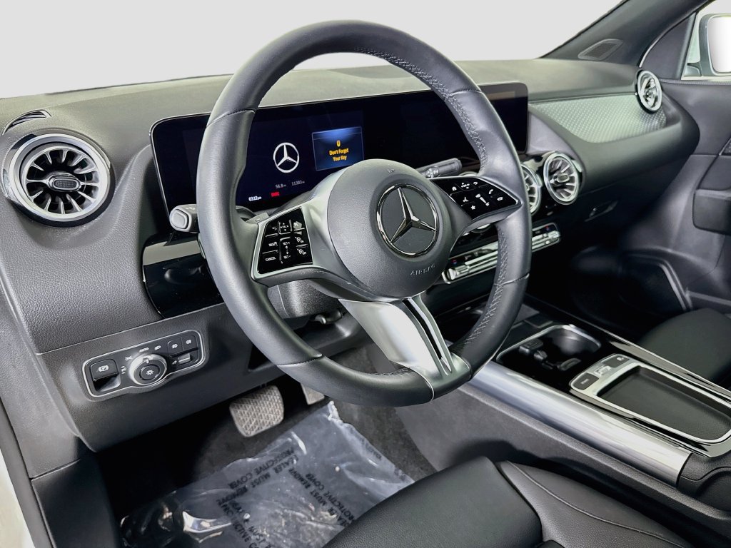Used 2025 Mercedes-Benz GLA 250 image 9