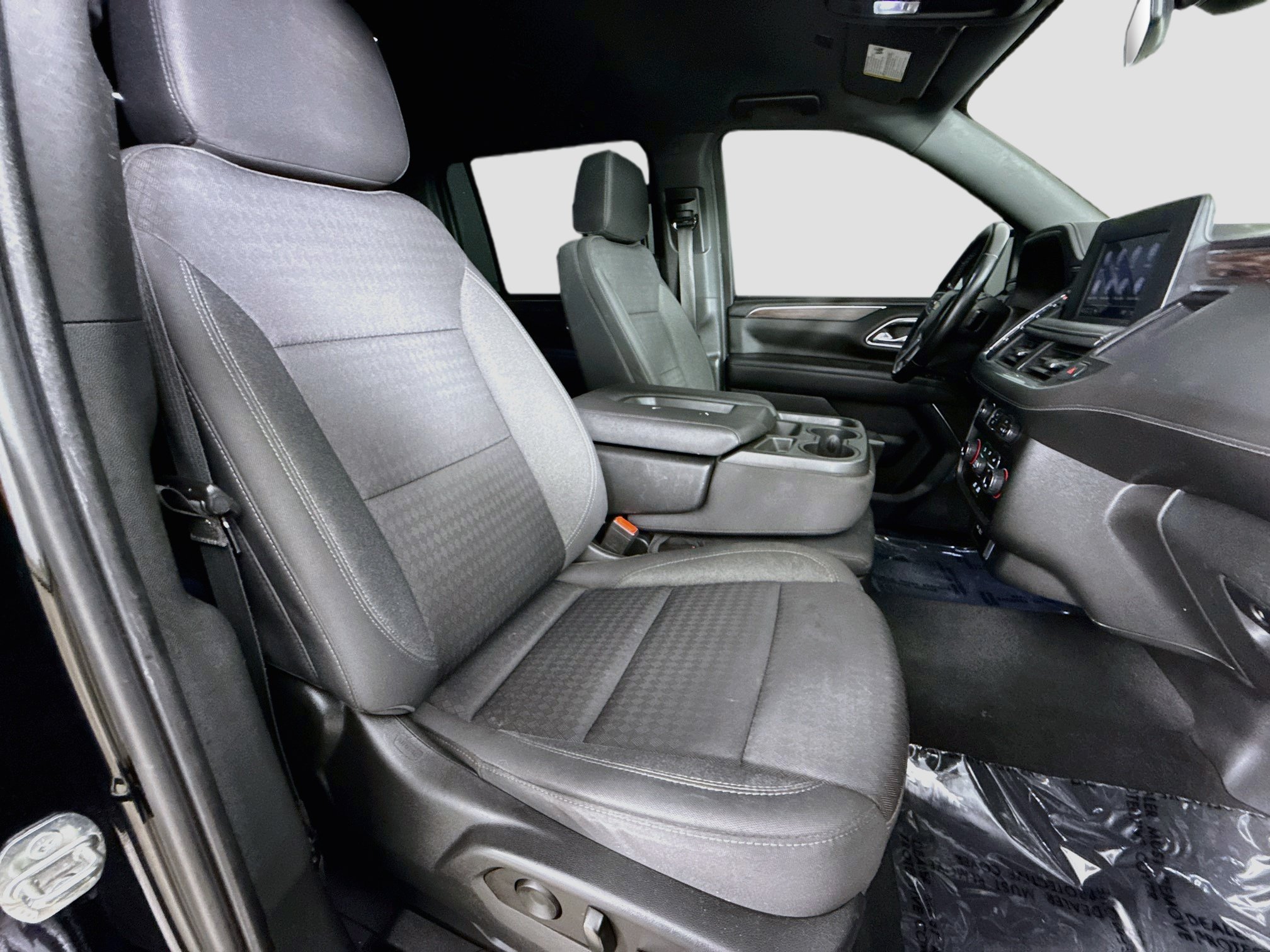 Used 2023 Chevrolet Suburban LS RWD image 30