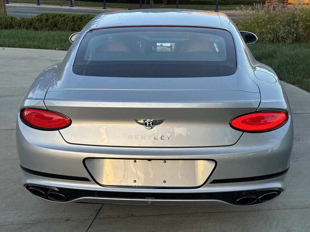 Used 2024 Bentley Continental GT image 5