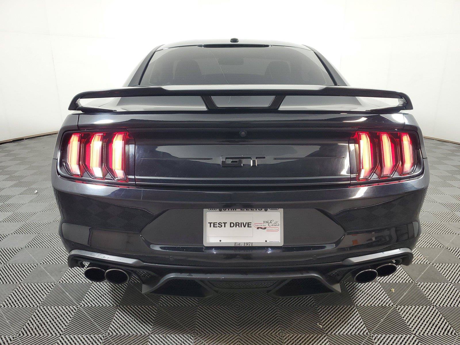 Used 2018 Ford Mustang GT Premium w/ GT Performance Package RWD image 5