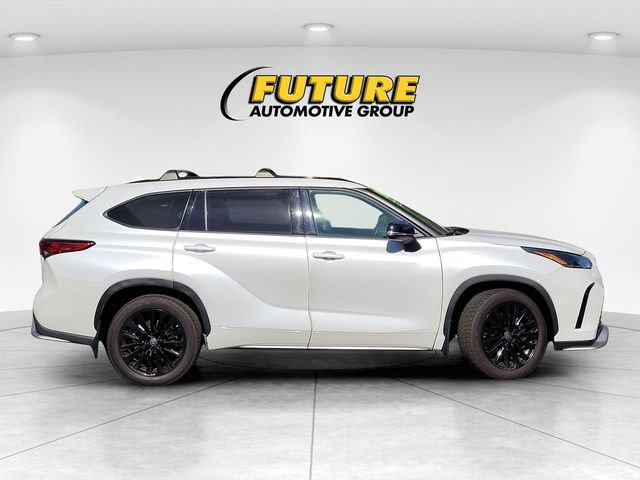 Used 2023 Toyota Highlander XSE image 9