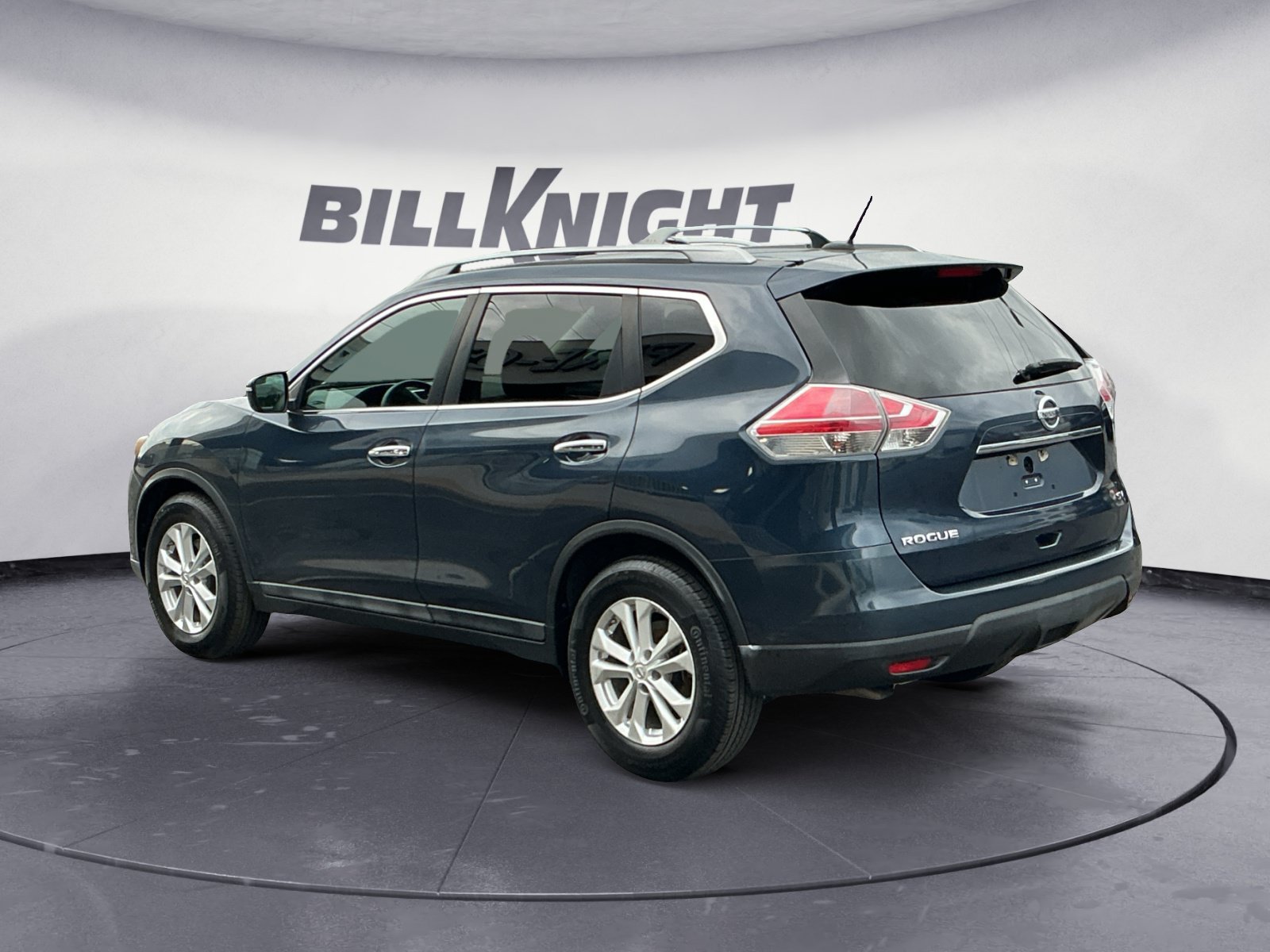 Used 2015 Nissan Rogue SV w/ SV Family Package FWD image 4