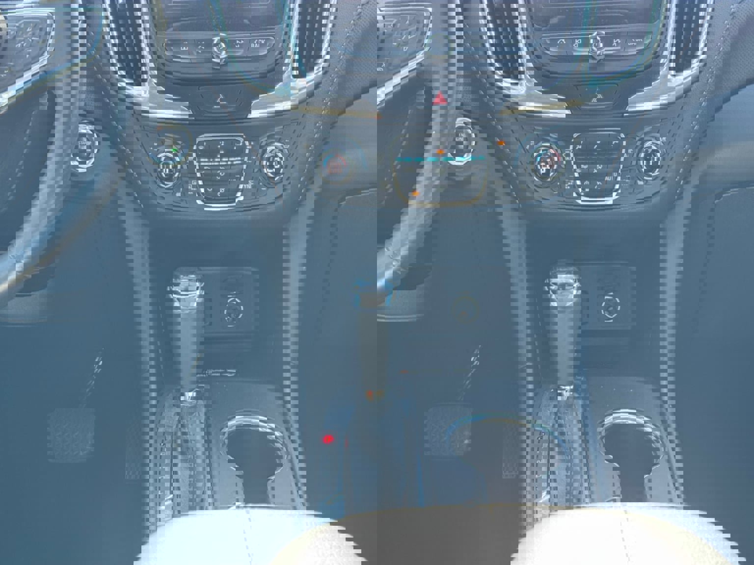 Used 2018 Chevrolet Equinox Premier image 15