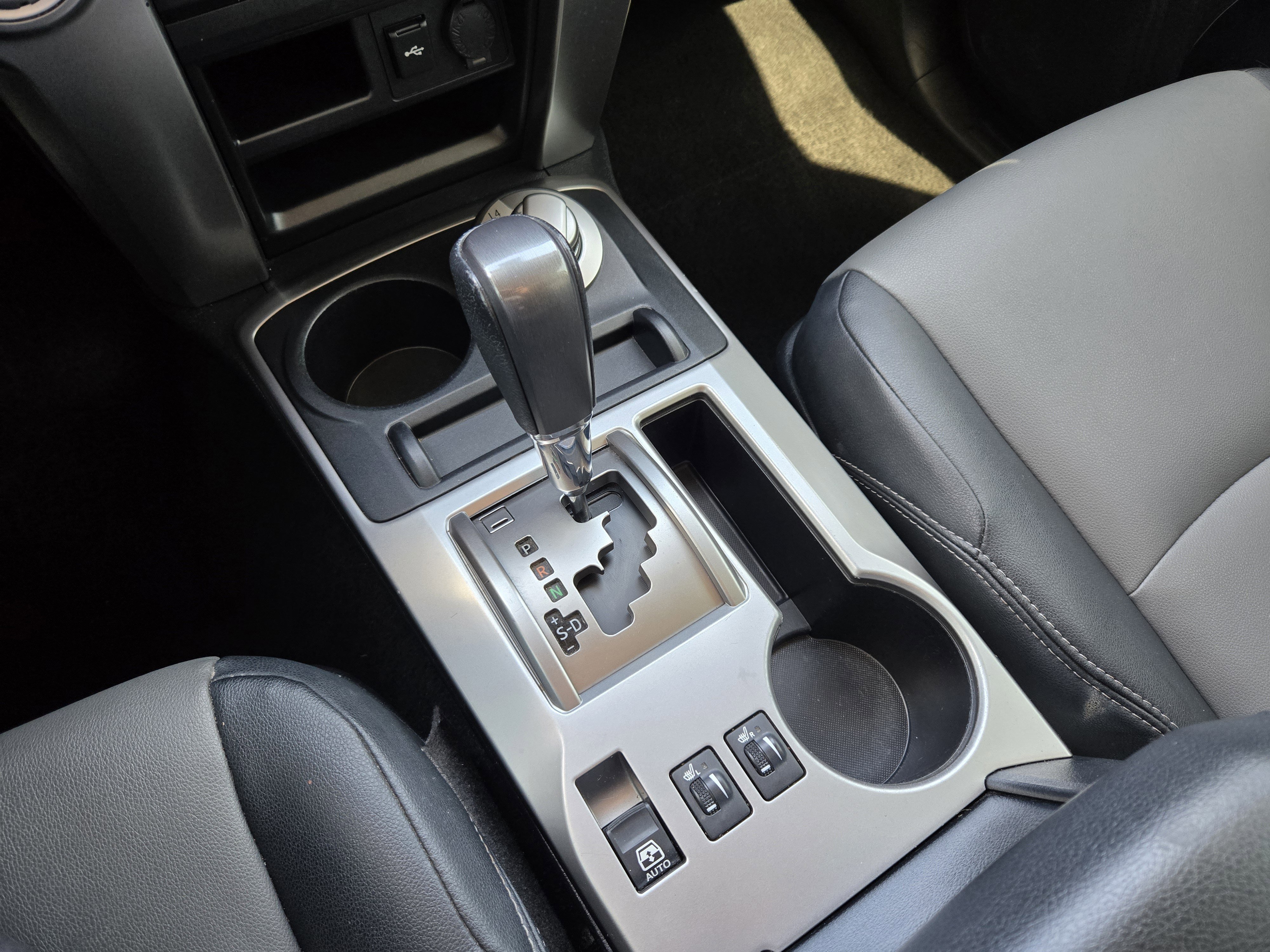 Used 2022 Toyota 4Runner SR5 Premium w/ Moonroof Package image 19