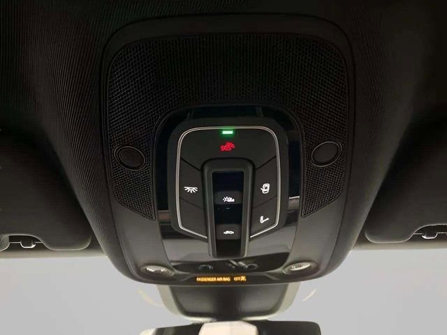 Used 2022 Audi e-tron Premium Plus w/ Premium Plus Package AWD/4WD image 64
