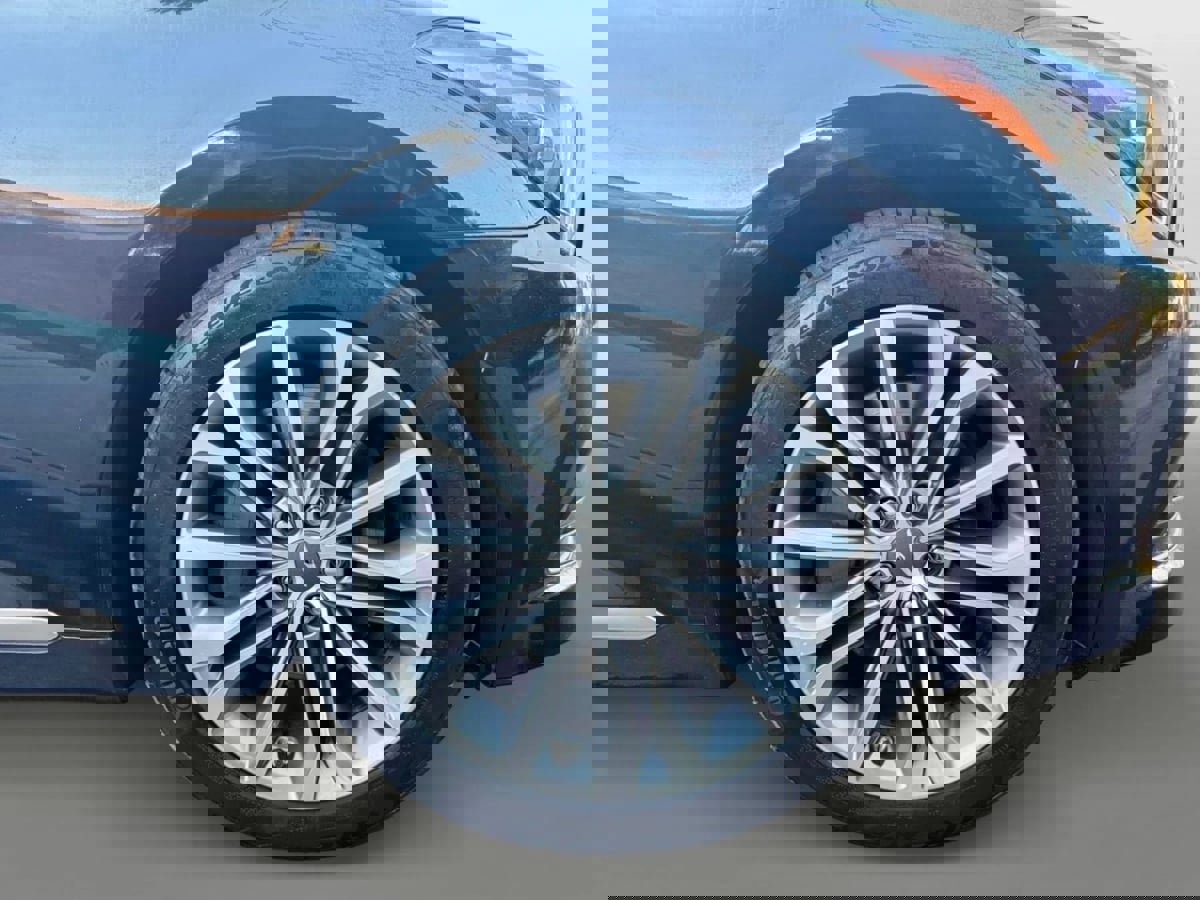 Used 2017 Genesis G80 3.8 w/ Option Group 02 image 25