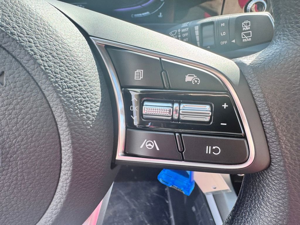 New 2026 Kia Seltos LX image 16