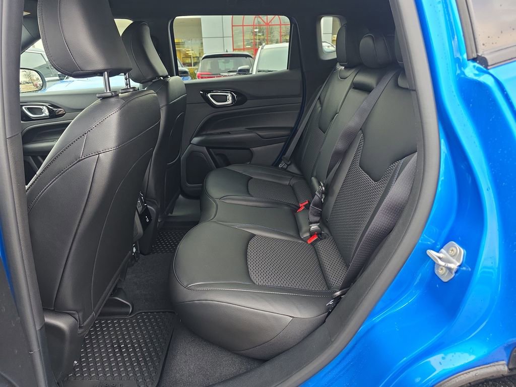 New 2026 Jeep Compass Latitude image 9