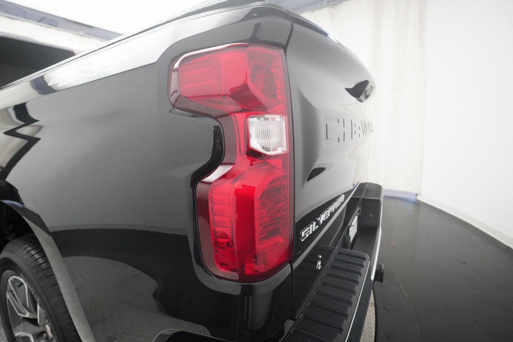 Used 2023 Chevrolet Silverado 1500 LT image 31