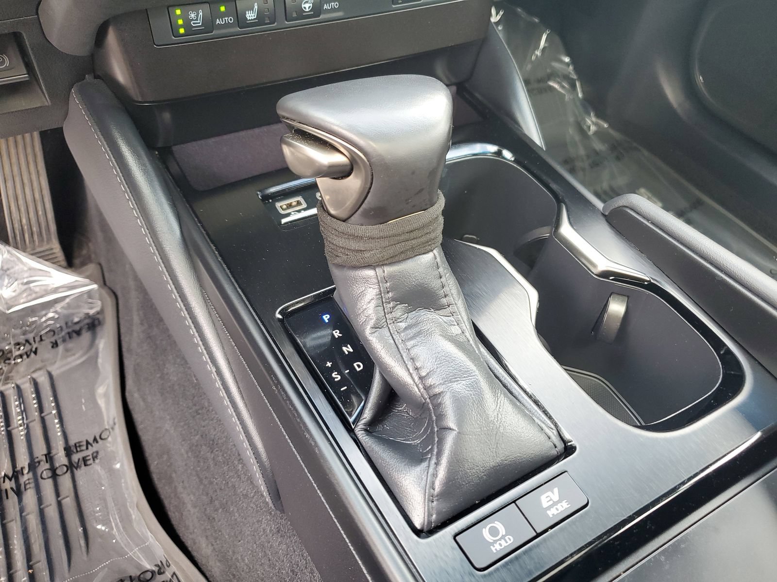Used 2025 Lexus ES 300h w/ Premium Package FWD image 24