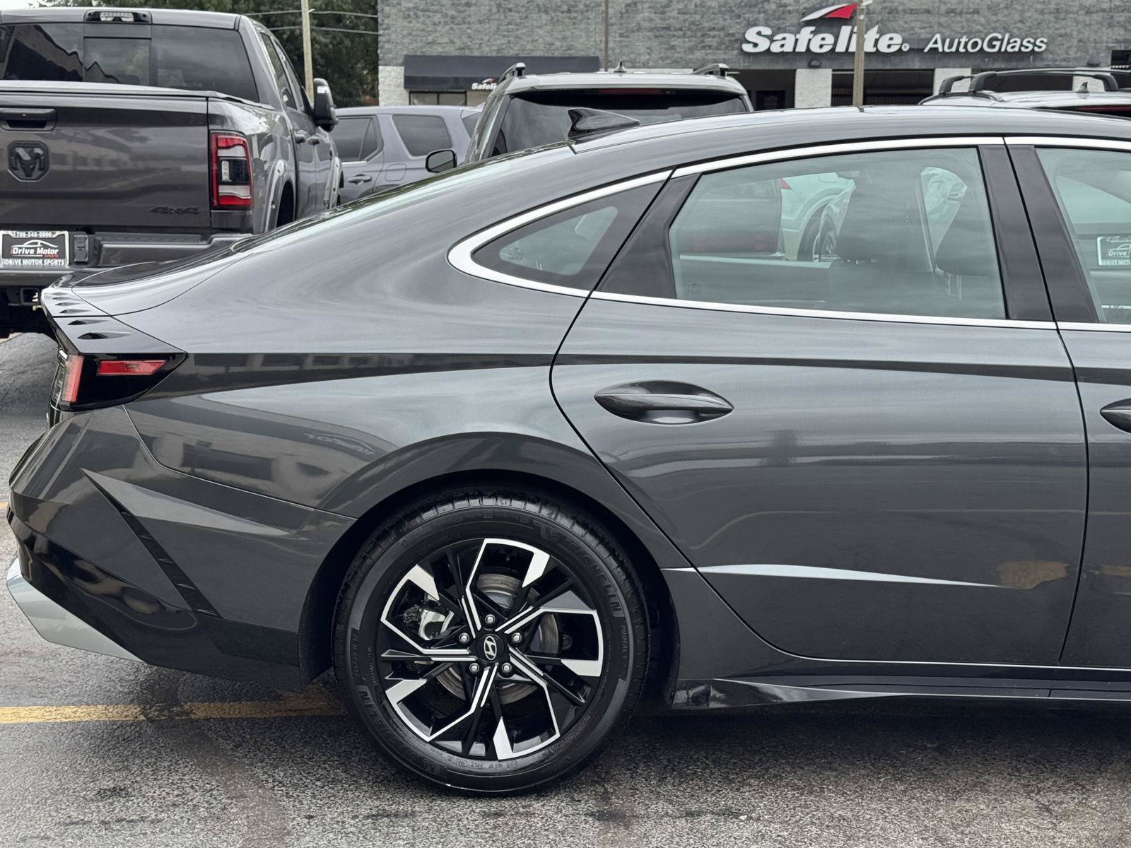 Used 2025 Hyundai Sonata SEL AWD/4WD image 12