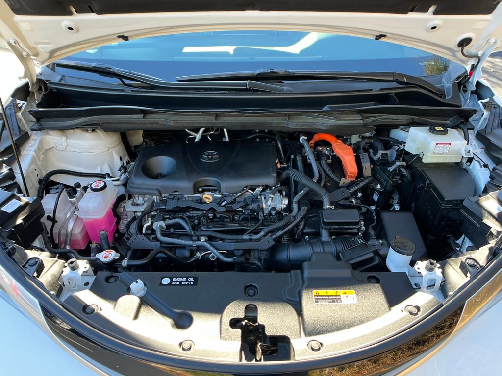 Used 2024 Toyota Sienna XSE image 24