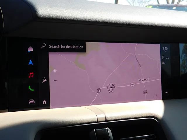 Used 2021 Porsche Taycan image 17