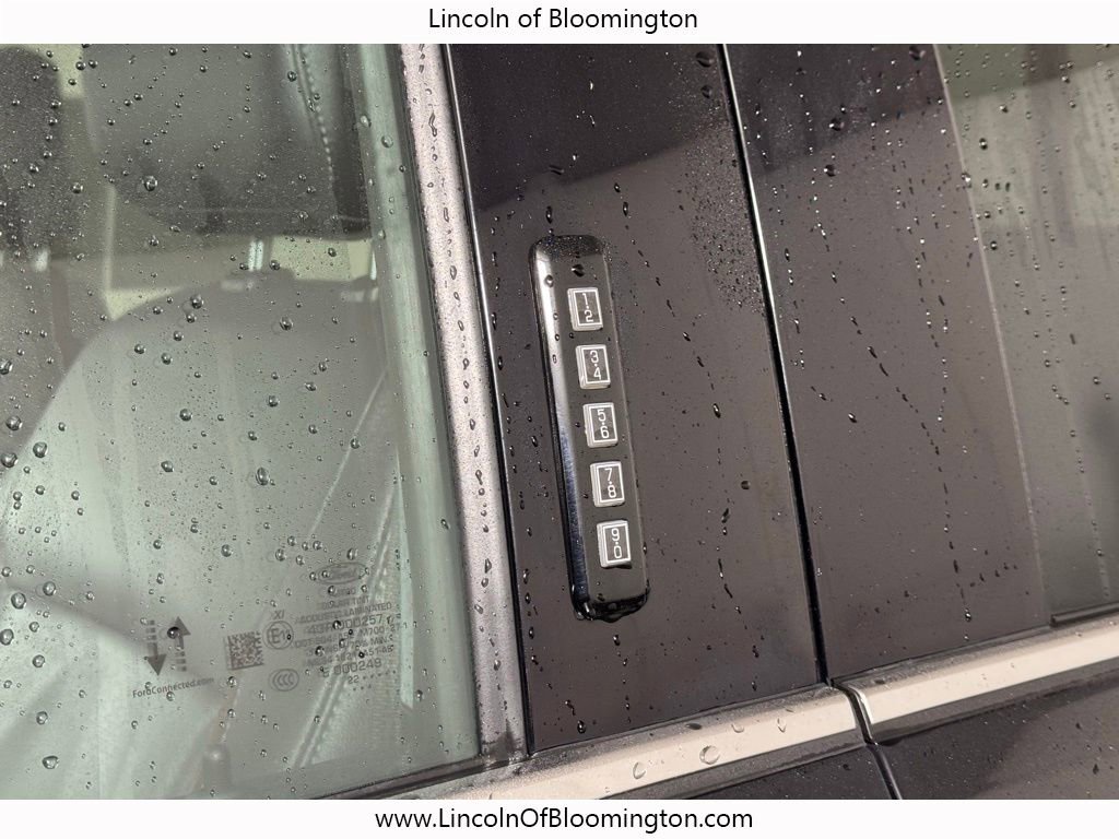 Used 2022 Ford F150 Lariat w/ Equipment Group 502A High image 18