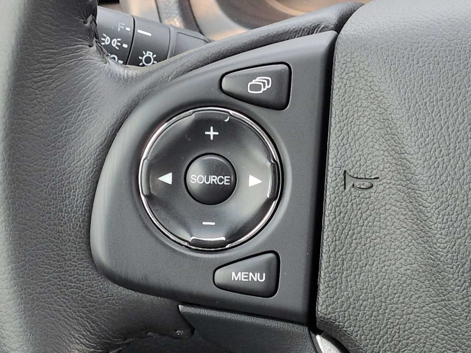 Used 2016 Honda CR-V Touring image 26