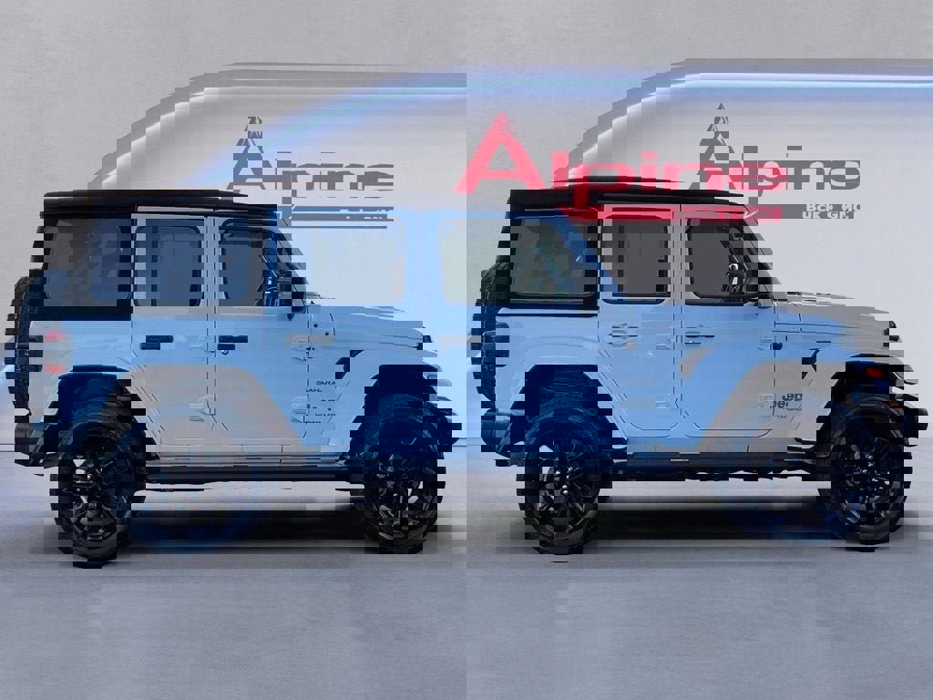 Used 2022 Jeep Wrangler Unlimited Sahara w/ Cold Weather Group image 6