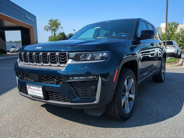 New 2026 Jeep Grand Cherokee Limited w/ Luxury Tech Group II AWD/4WD image 8