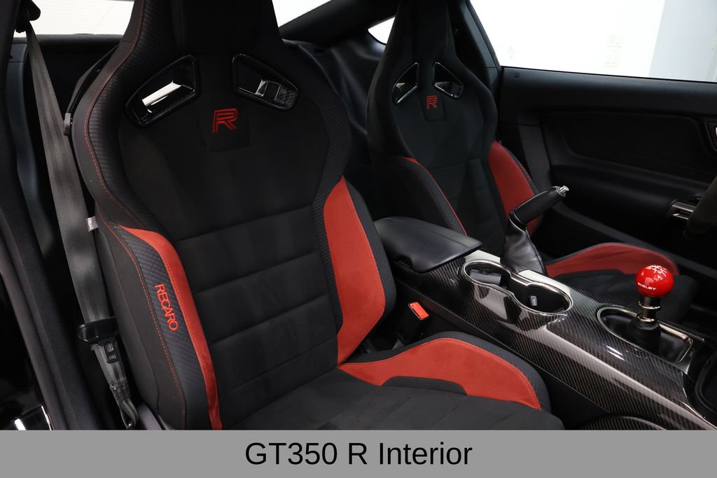 Used 2019 Ford Mustang Shelby GT350R w/ GT350R Equipment Group 920A RWD image 22