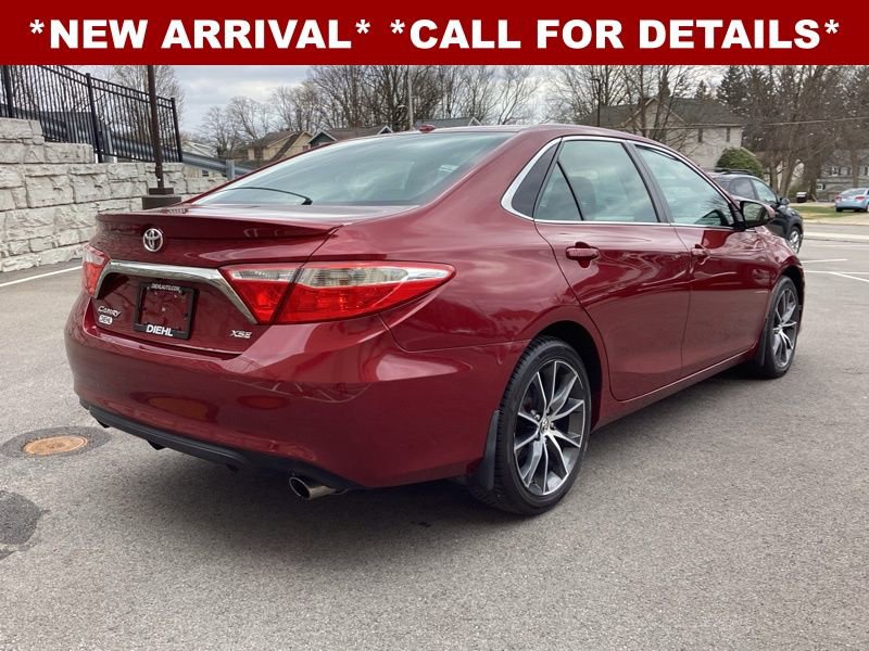 Used 2015 Toyota Camry XSE w/ Moonroof Package image 9