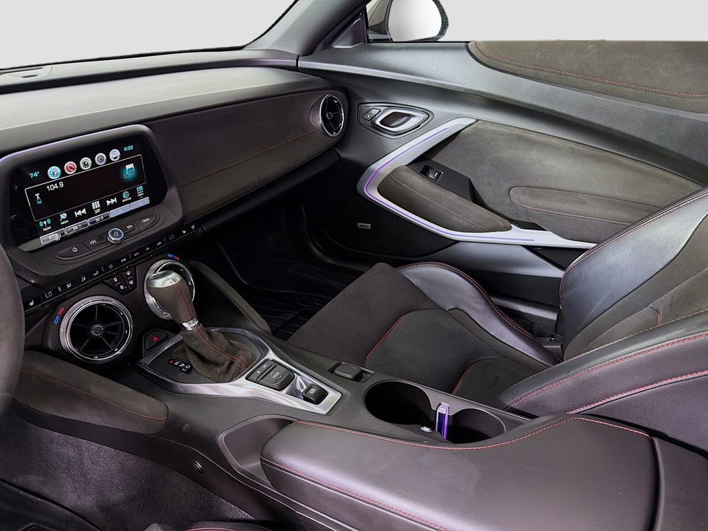Used 2018 Chevrolet Camaro ZL1 image 28