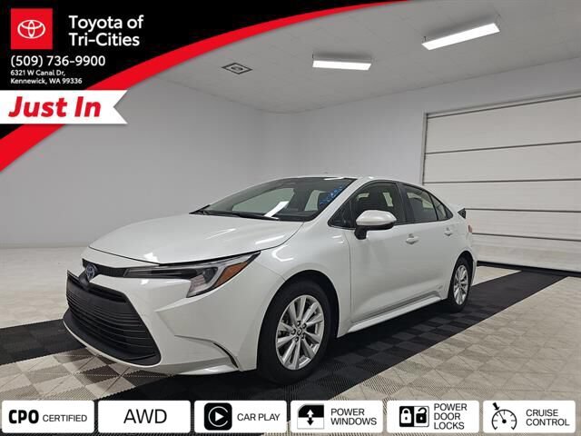 Certified 2025 Toyota Corolla LE w/ LE Premium Package AWD/4WD image 28