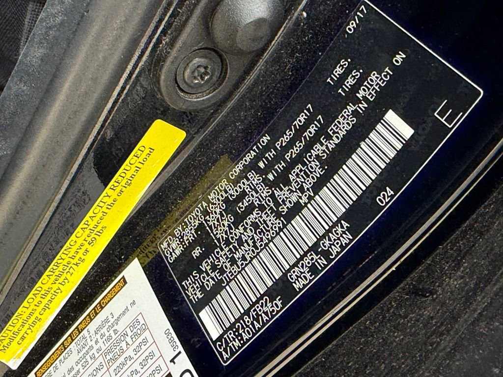 Used 2018 Toyota 4Runner SR5 image 10