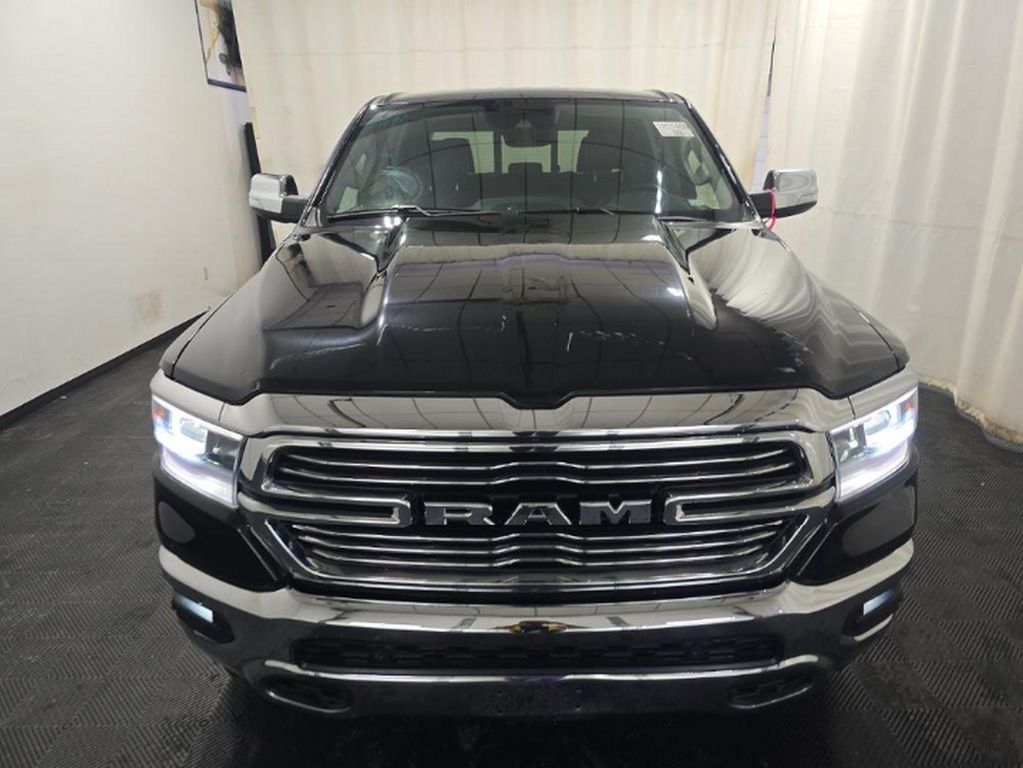 Used 2022 RAM 1500 Laramie AWD/4WD image 2