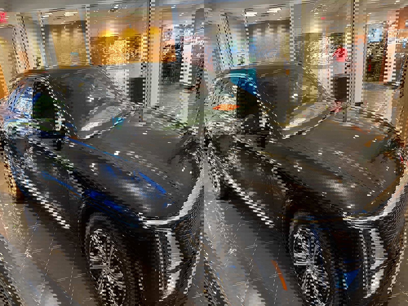 New 2025 Cadillac Lyriq Luxury image 6