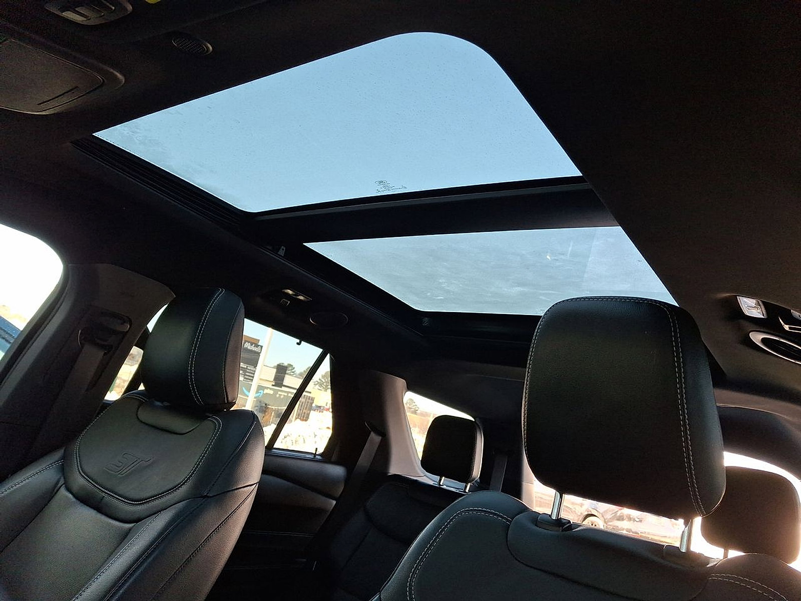 Used 2021 Ford Explorer ST w/ Equipment Group 401A image 27