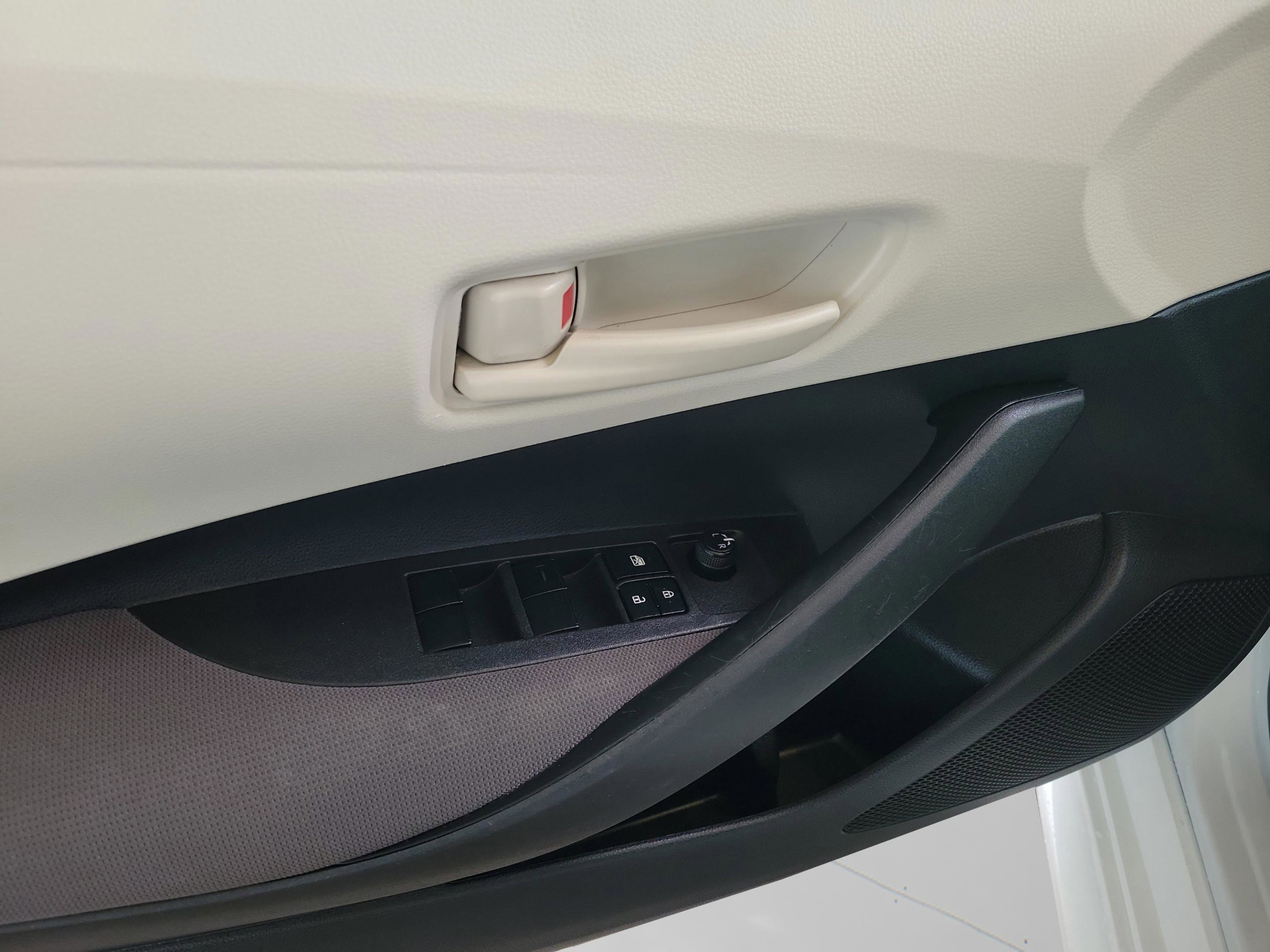 Certified 2022 Toyota Corolla LE image 30