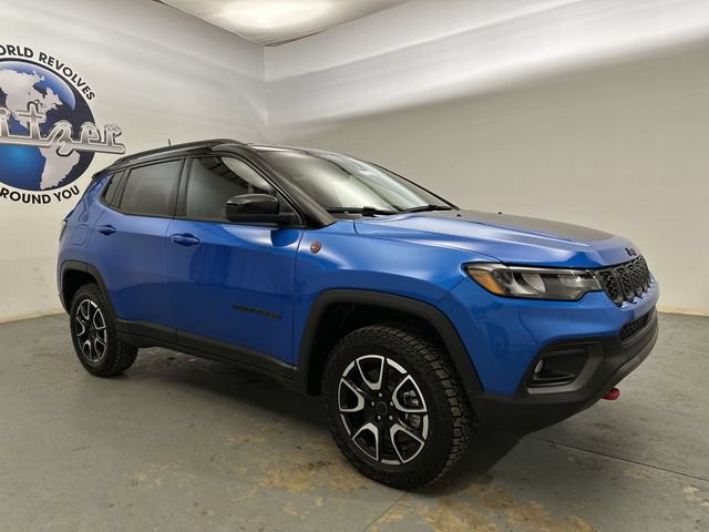 New 2026 Jeep Compass Trailhawk AWD/4WD image 11