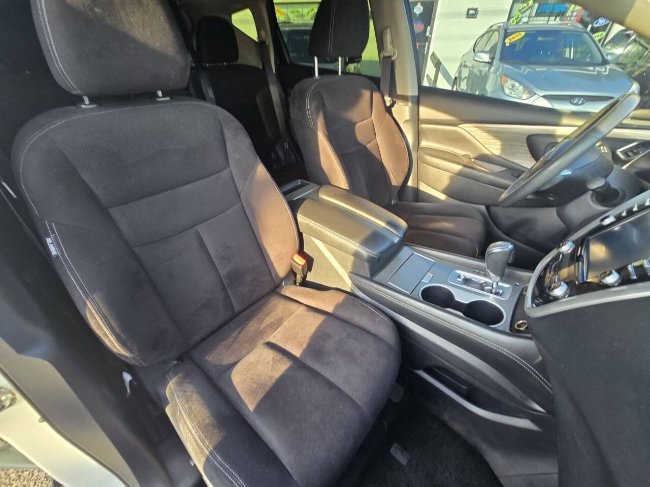 Used 2015 Nissan Murano SV AWD/4WD image 32