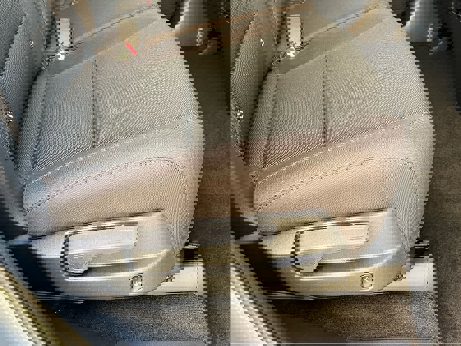 New 2026 Hyundai Santa Fe SE image 23