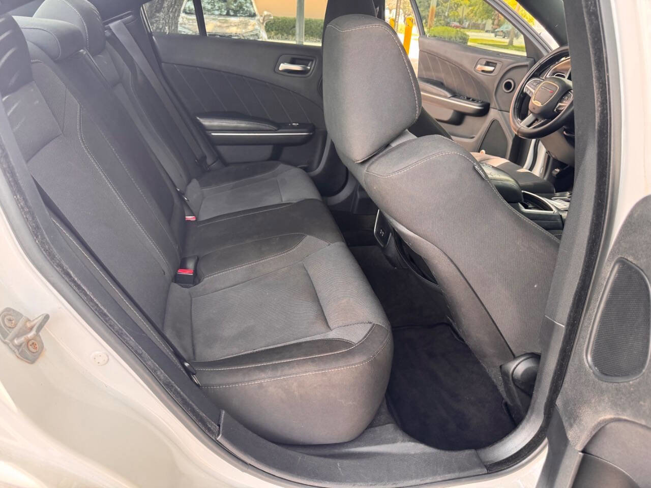 Used 2015 Dodge Charger SXT image 11