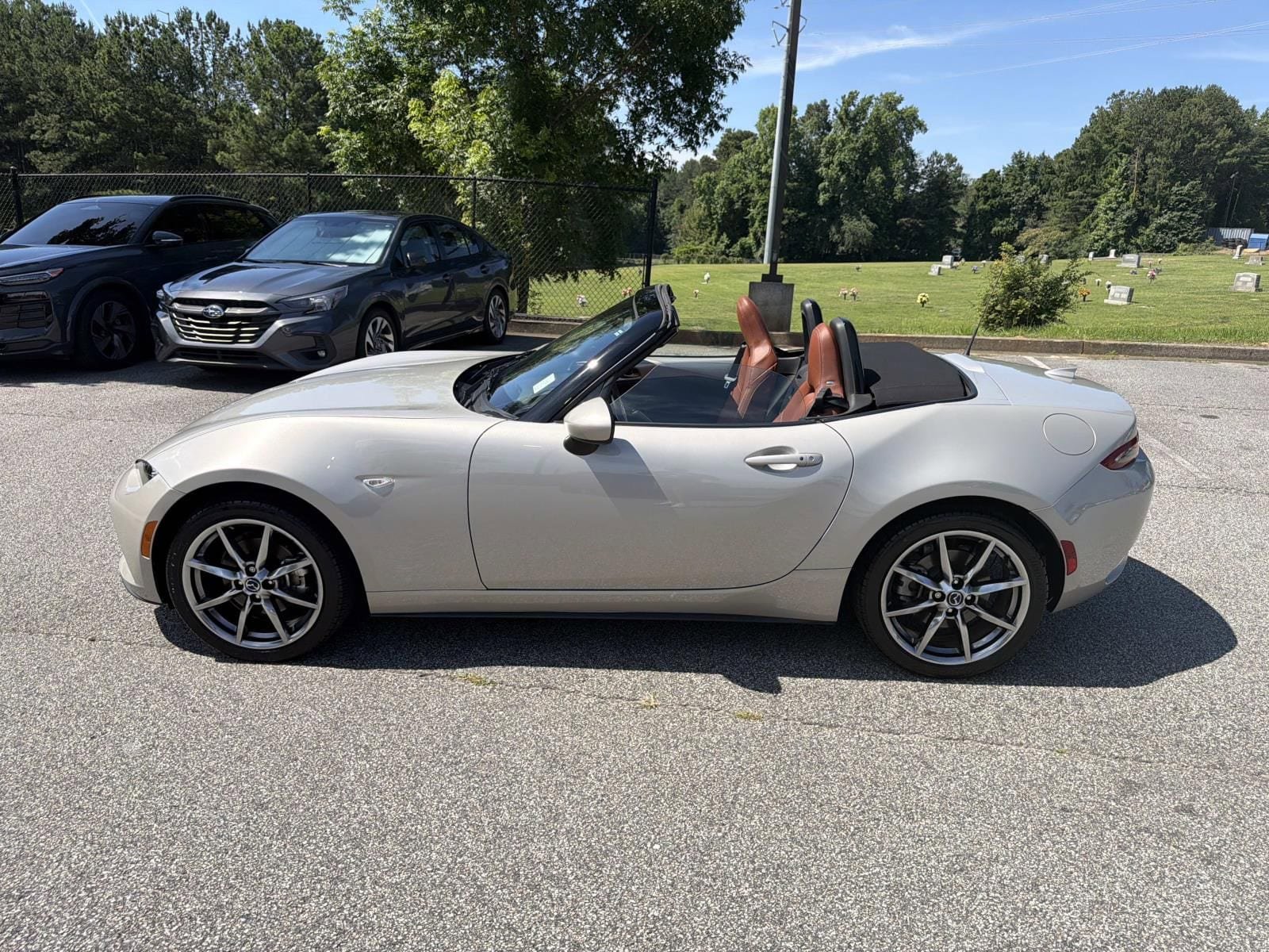 Used 2022 MAZDA MX-5 Miata Grand Touring w/ Weather Package RWD image 34