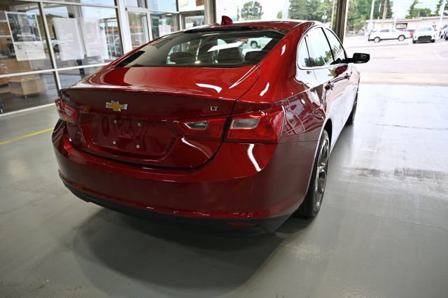 Used 2024 Chevrolet Malibu LT w/ LPO, Floor Liner Package FWD image 5