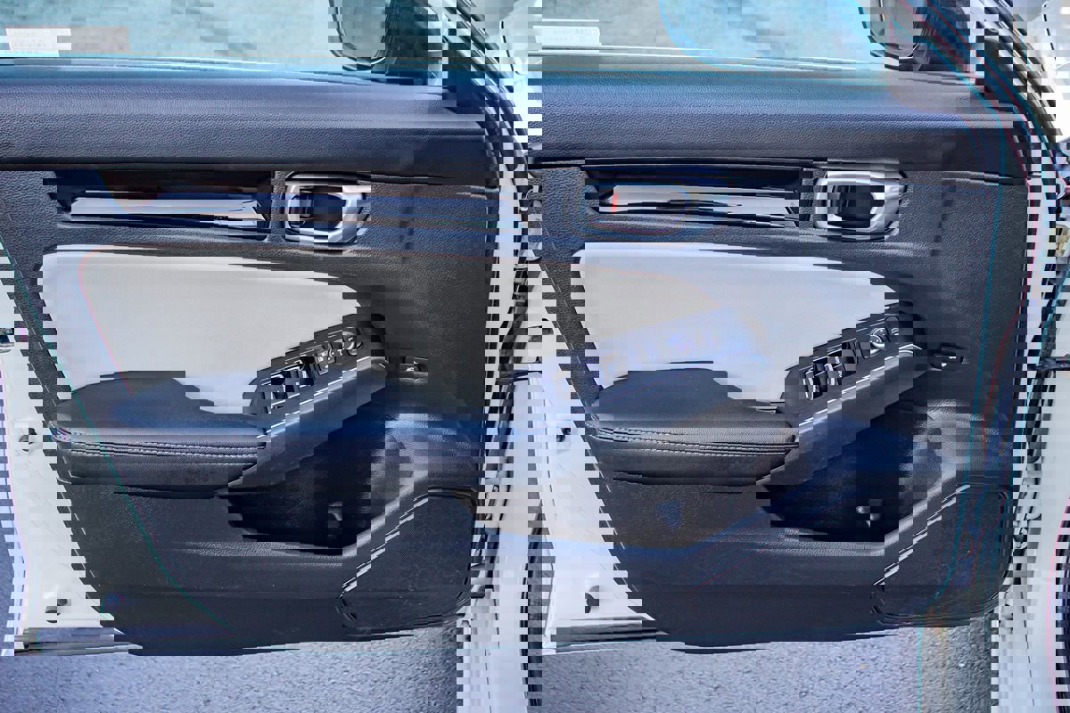 Used 2023 Honda Civic Touring image 13