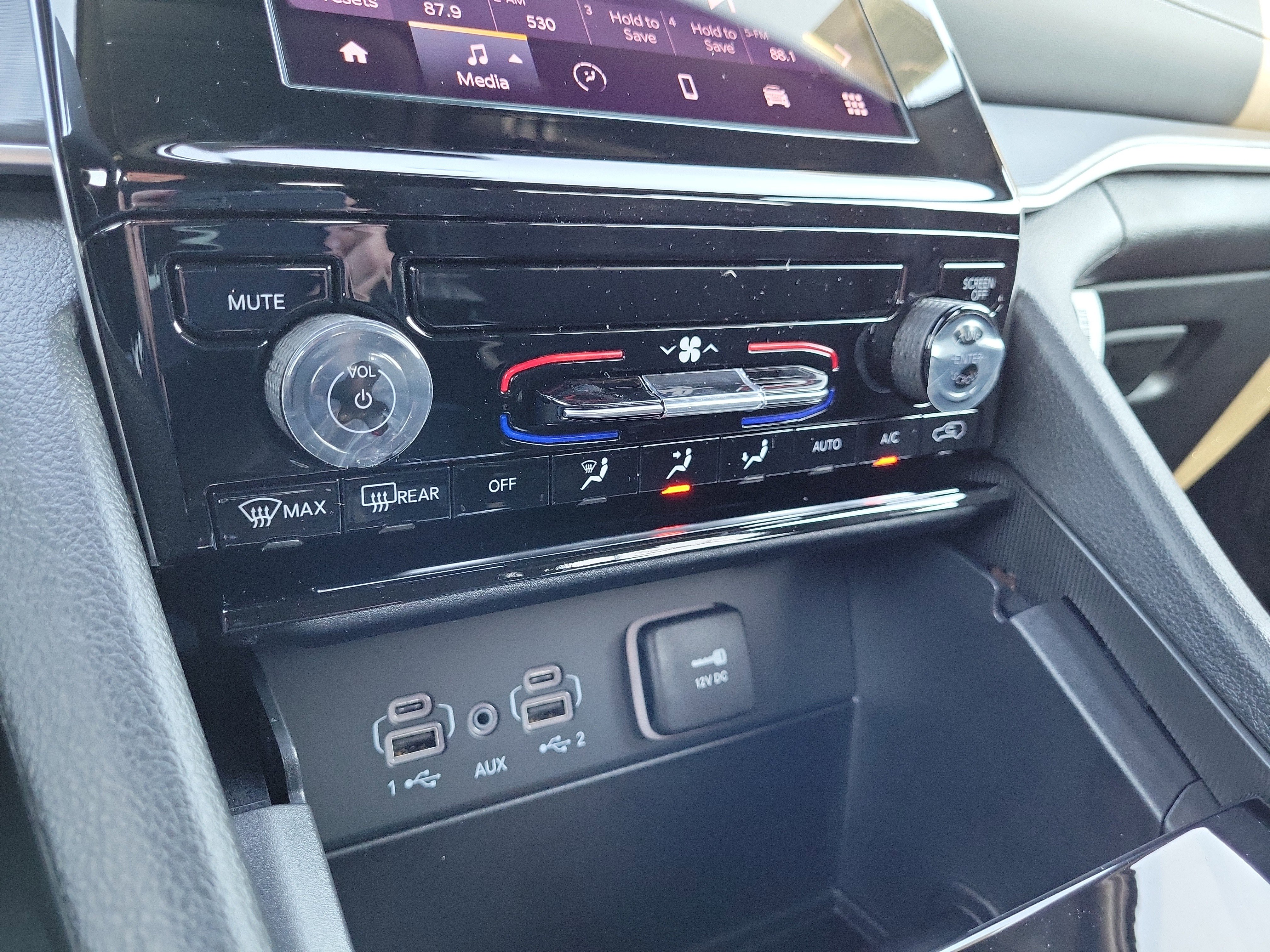 New 2025 Jeep Grand Cherokee Laredo X image 30