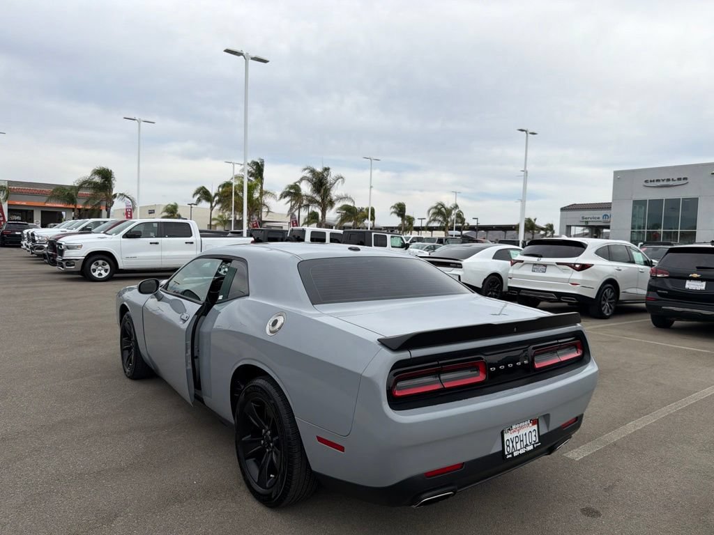 Used 2021 Dodge Challenger SXT RWD image 7