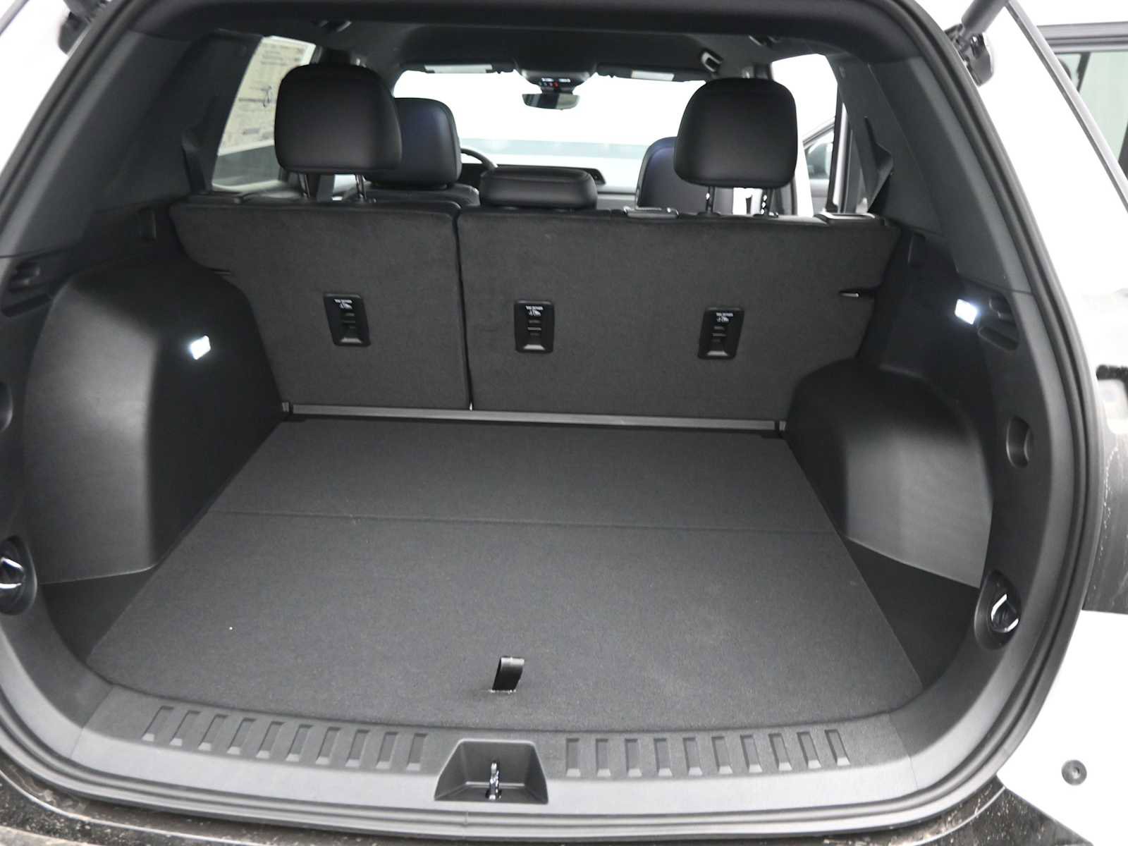 New 2026 GMC Terrain AT4 w/ Convenience Package III AWD/4WD image 12